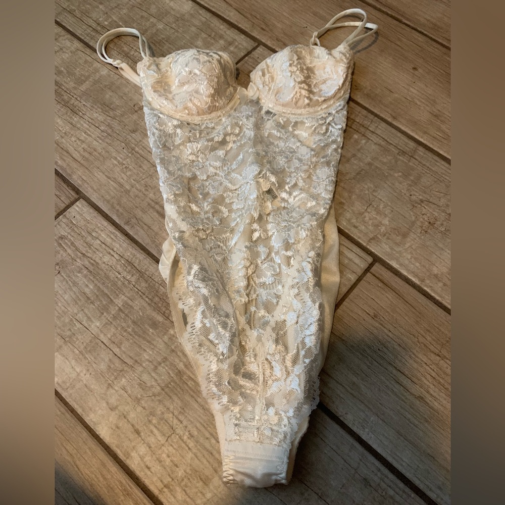 💜Vintage Victoria’s Secret bodysuit